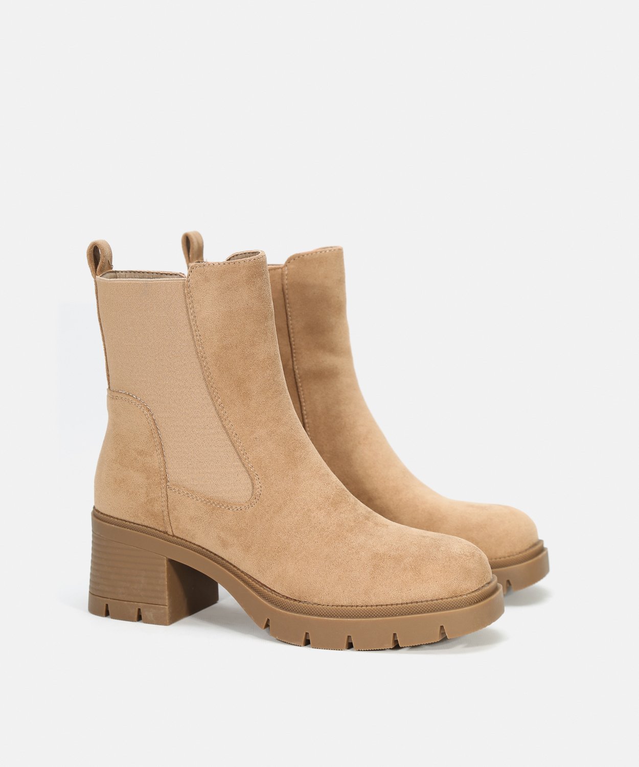 Botines chelsea plataforma image number null